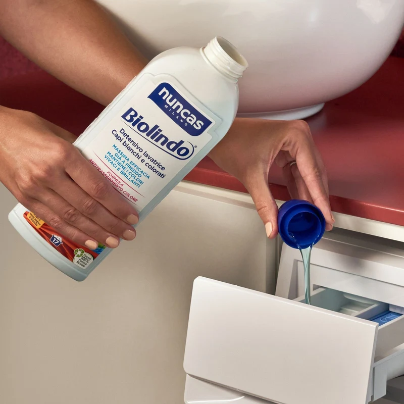 Biolindo Detersivo Lavatrice Capi Bianchi e Colorati - 1000ml