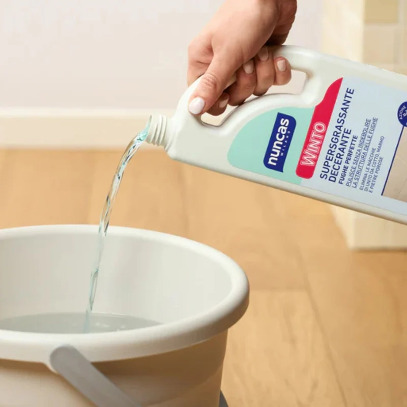 Winto Supersgrassante decerante per tutte le superfici - 1000 ml