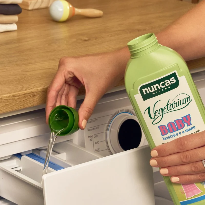 Vegetarium Detergente Specifico Baby Indumenti bambini e neonati - 750ml