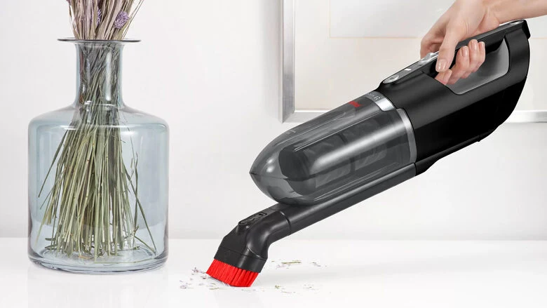 Bosch Serie 4 BBH3ZOO28 scopa elettrica Batteria Secco Senza sacchetto 0,4 L Nero, Rosso 2,15 Ah
