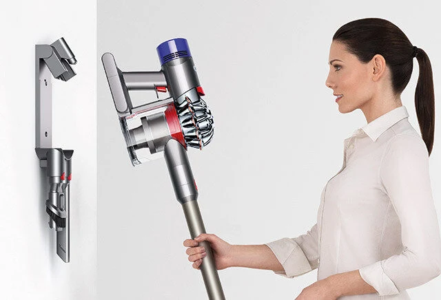 Dyson V8 Animal+ Nichel, Titanio Senza sacchetto