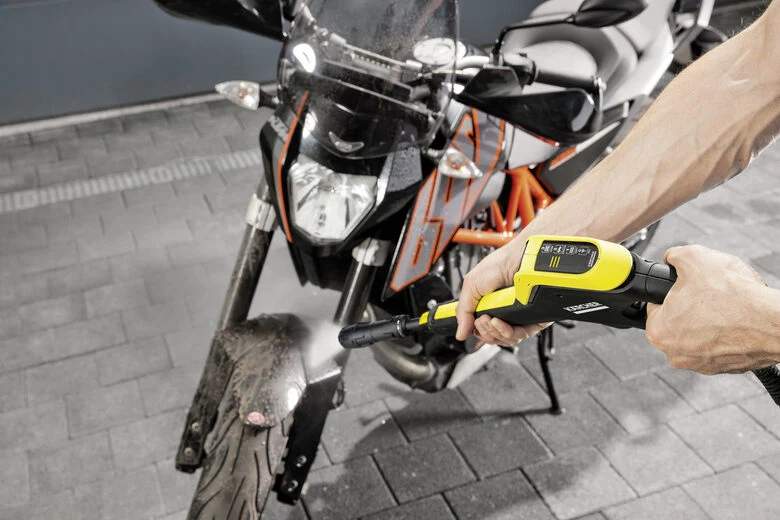 Kärcher K 5 POWER CONTROL idropulitrice Verticale Elettrico 500 l/h Nero, Giallo
