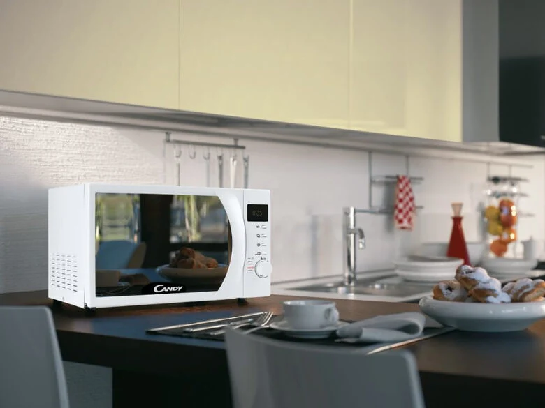 Candy Smart CMW2070DW Superficie piana Solo microonde 20 L 700 W Bianco
