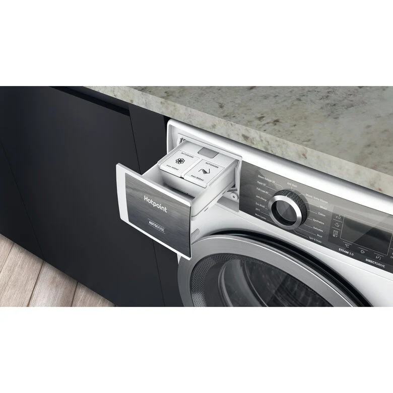 Hotpoint H7 W945WB IT lavatrice Caricamento frontale 9 kg 1400 Giri/min B Bianco