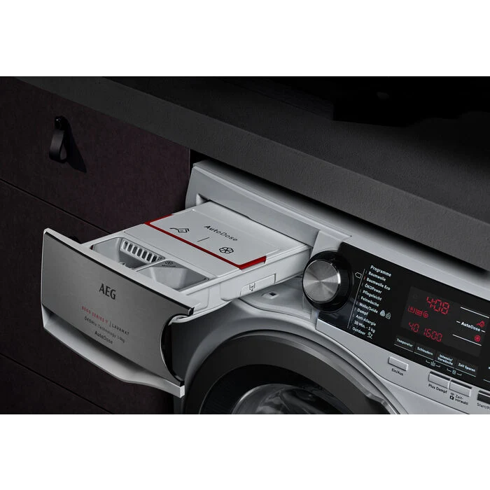 AEG L8FC96BQ lavatrice Caricamento frontale 9 kg 1600 Giri/min B Bianco