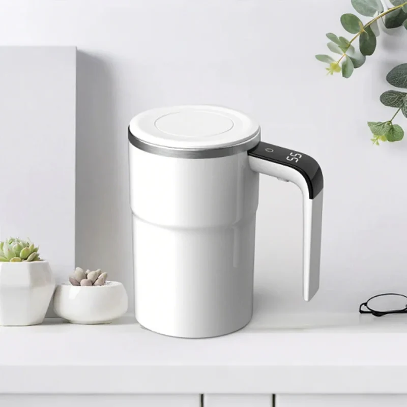 Automatic Stirring Travel Cup