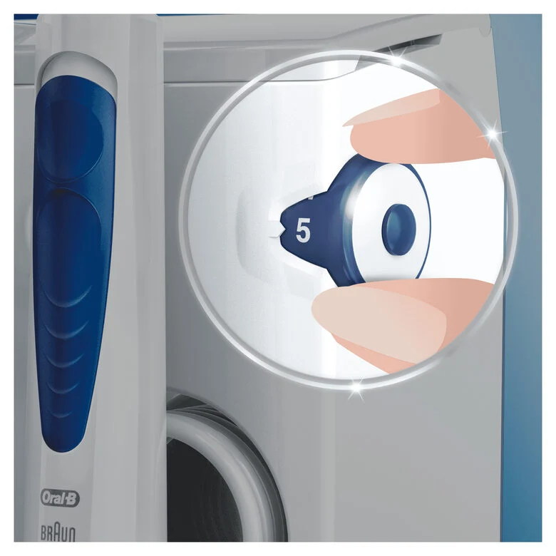 Oral-B Oral Center Spazzolino Elettrico Smart 5000 e Idropulsore Oxyjet + 4 testine