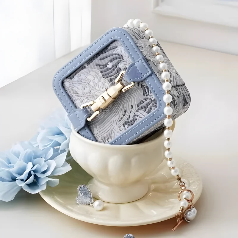 Jacquard Jewelry Case