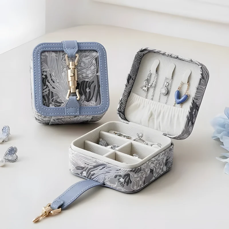 Jacquard Jewelry Case