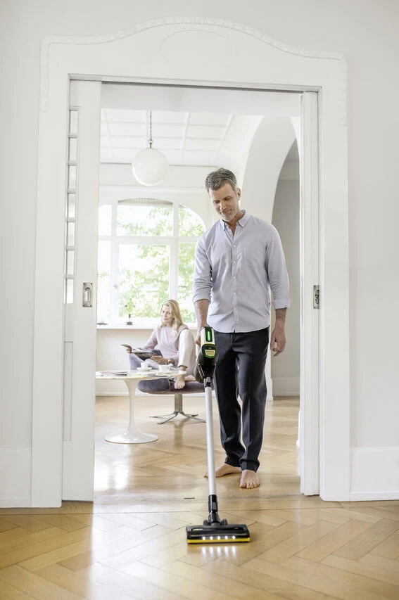 Kärcher VC 7 SIGNATURE LINE Scopa Ricaricabile Cordless Nero, Bianco Senza sacchetto