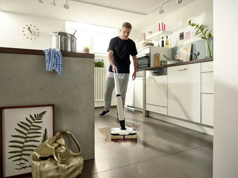 Kärcher FC 7 SIGNATURE LINE Scopa elettrica Batteria Bagnato Senza sacchetto Nero, Bianco, Giallo 2,85 Ah