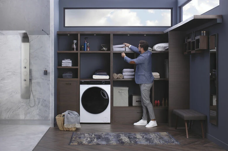 Haier HW150-BP14986EIT SuperDrum Serie 7 Lavatrice A Libera Installazione 15 Kg, 1400 Giri, Smart Dual Spray, AI Power Drive Inverter Motor, Classe A, Bianco