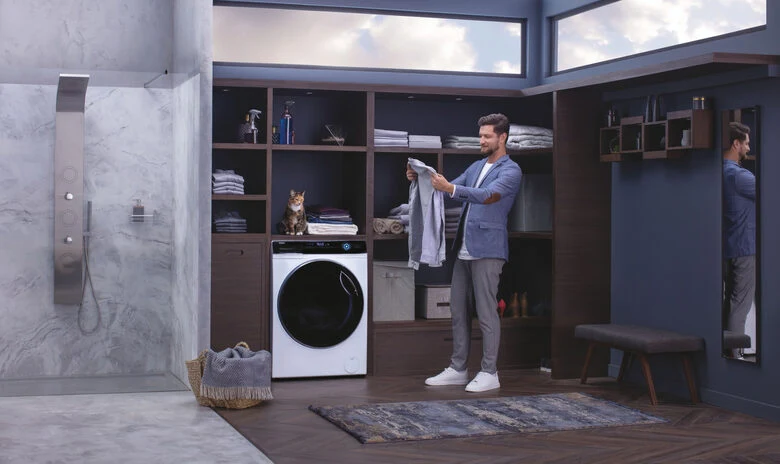 Haier HW150-BP14986EIT SuperDrum Serie 7 Lavatrice A Libera Installazione 15 Kg, 1400 Giri, Smart Dual Spray, AI Power Drive Inverter Motor, Classe A, Bianco