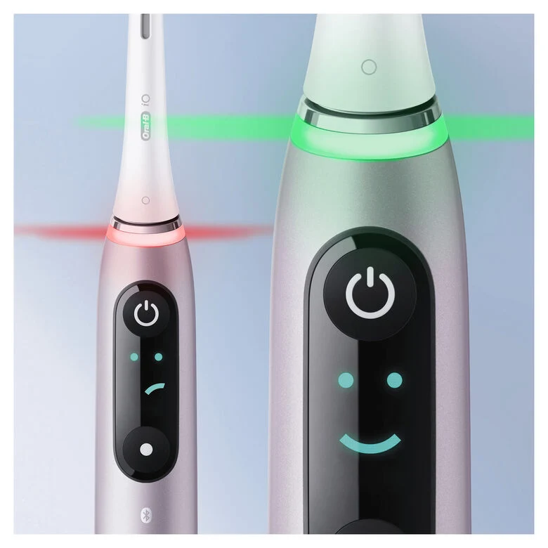 Oral-B iO - 9n - Spazzolino Elettrico Ricaricabile, 1 Spazzolino Rosa Esclusivo Con Tecnologia Magnetica Rivoluzionaria, Display A Colori, 1 Testina, 1 Custodia Da Viaggio Con Caricatore