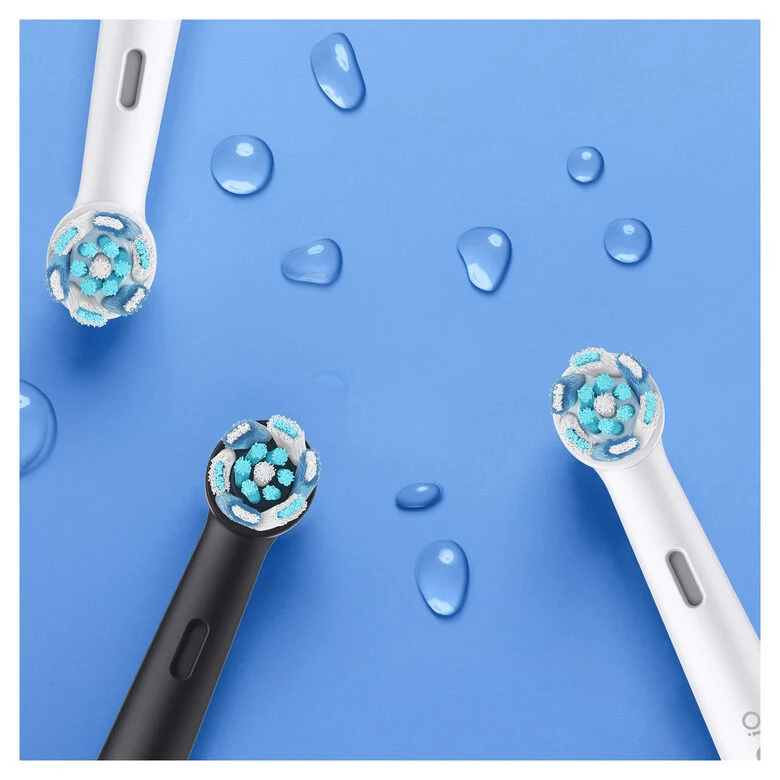 Oral-B iO - 8n - Spazzolino Elettrico Ricaricabile, 1 Spazzolino Viola Esclusivo Con Tecnologia Magnetica Rivoluzionaria, Display A Colori, 1 Testina, 1 Custodia Da Viaggio Premium
