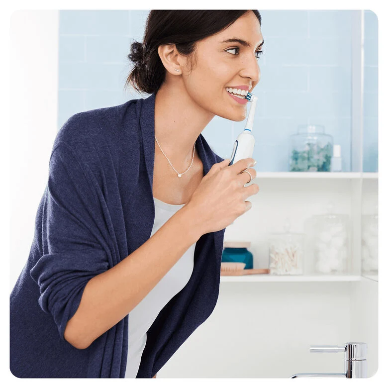 Oral-B Spazzolino Elettrico Smart 6 6600