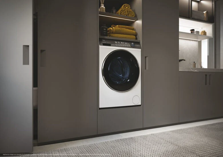 Haier I-Pro Series 7 Plus HW120-B14IGI1-IT lavatrice Caricamento frontale 12 kg 1400 Giri/min A Bianco
