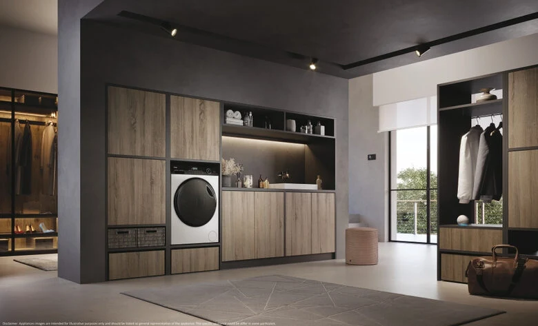 Haier HW90-B14959NEUIT I-pro Series 5 Lavatrice A Libera Installazione 9 Kg, 1400 Giri, Classe A, Bianco, Direct Motion, Refresh, Wi-fi