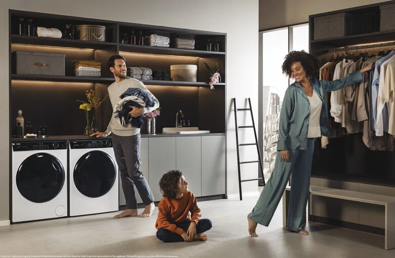 Haier HW90-B14959NEUIT I-pro Series 5 Lavatrice A Libera Installazione 9 Kg, 1400 Giri, Classe A, Bianco, Direct Motion, Refresh, Wi-fi