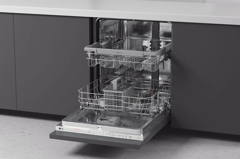 LG QuadWash DB242TX Lavastoviglie a scomparsa totale Classe D 46dB 14 coperti Wi-Fi