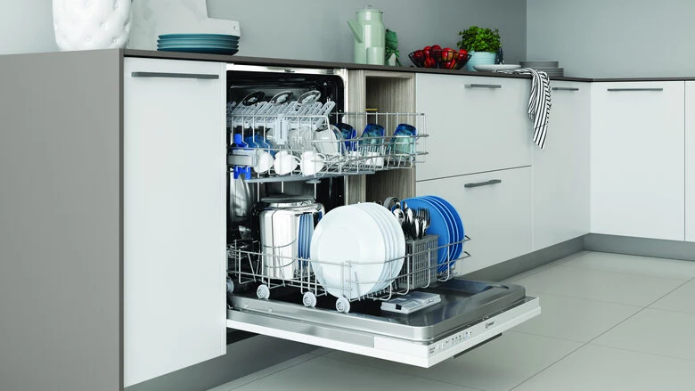 Indesit Lavastoviglie BI 60 cm, classe E, 14 coperti, Push&Go
