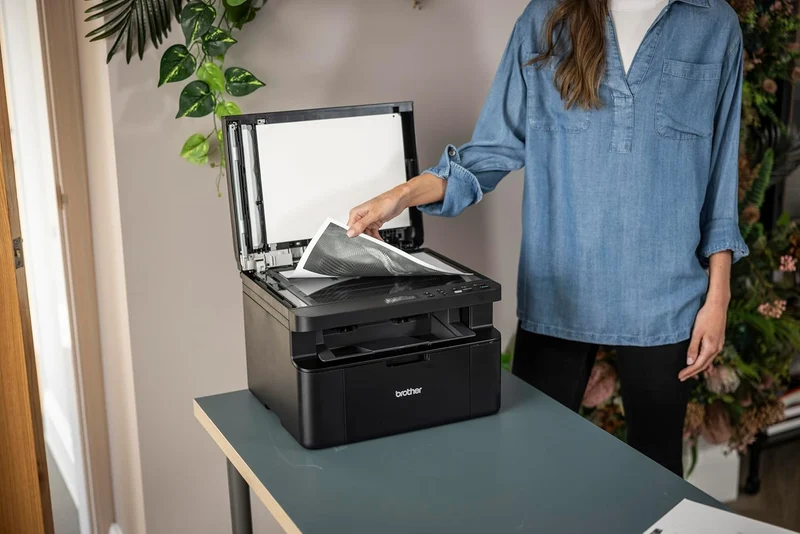 Brother DCPL1660W Stampante Multifunzione Laser 20ppm Wi-Fi / USB 5GHz