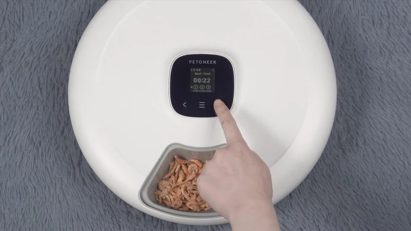 Nutrispin 6 Meal Pet Feeder