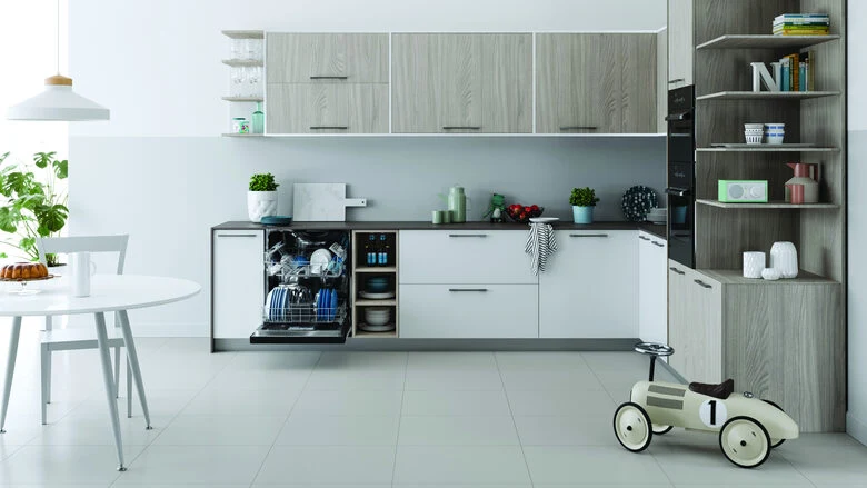 Indesit I3B L634 X Lavastoviglie a Incasso Scomparsa Parziale 14 coperti D