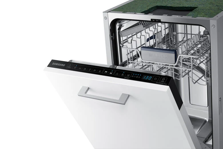 Samsung Lavastoviglie da Incasso Slim DW50R4060BB