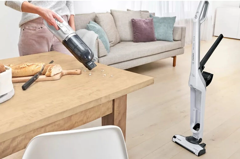 Bosch Serie 4 BCH3P2301 Scopa elettrica ricaricabile Flexxo Gen2 23Vmax Bianco