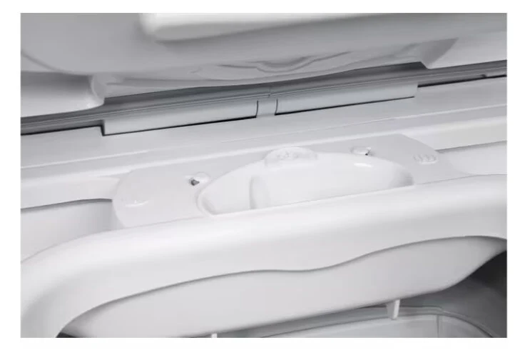 Electrolux EW6T526B Serie 600 Lavatrice Caricamento Dall'alto A Libera Installazione 6 Kg, 1200 Giri, SensiCare System, Classe B, Bianco