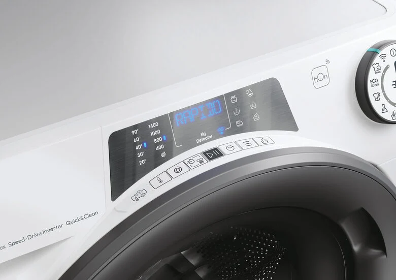 Candy 496BWMR9/1-S RapidÓ Pro RP Lavatrice Caricamento Frontale 9 Kg, 1400 Giri, Tecnologia Quick&Clean, Speed-Drive Inverter, Easy Iron Plus, Classe A, Bianco