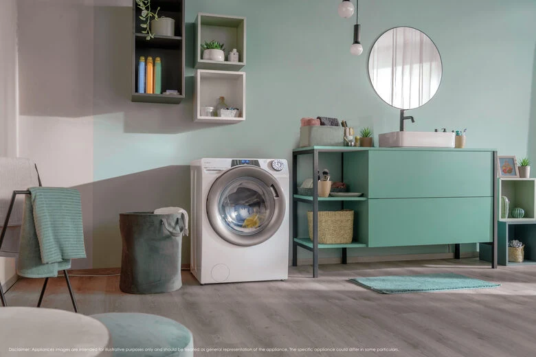 Candy 496BWMR9/1-S RapidÓ Pro RP Lavatrice Caricamento Frontale 9 Kg, 1400 Giri, Tecnologia Quick&Clean, Speed-Drive Inverter, Easy Iron Plus, Classe A, Bianco