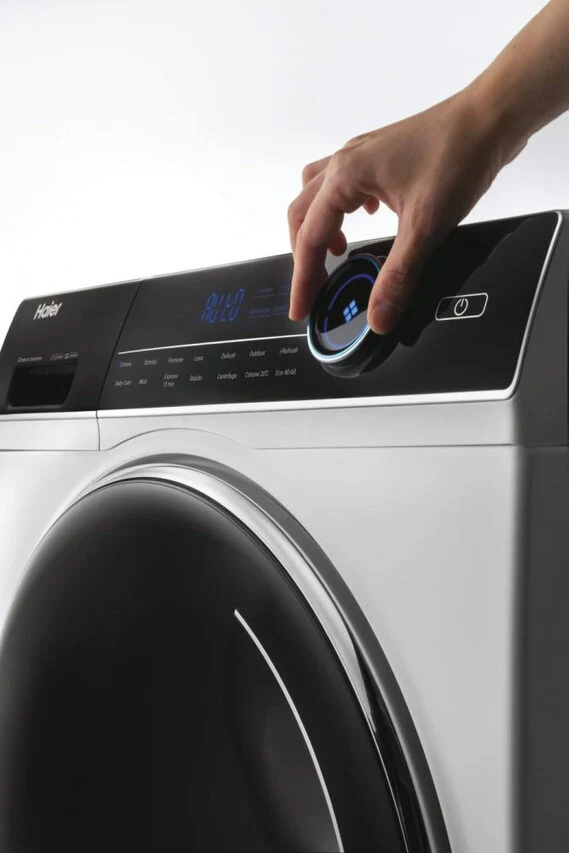 Haier I-Pro Series 7 HW120-B14979 lavatrice Caricamento frontale 12 kg 1400 Giri/min A Bianco