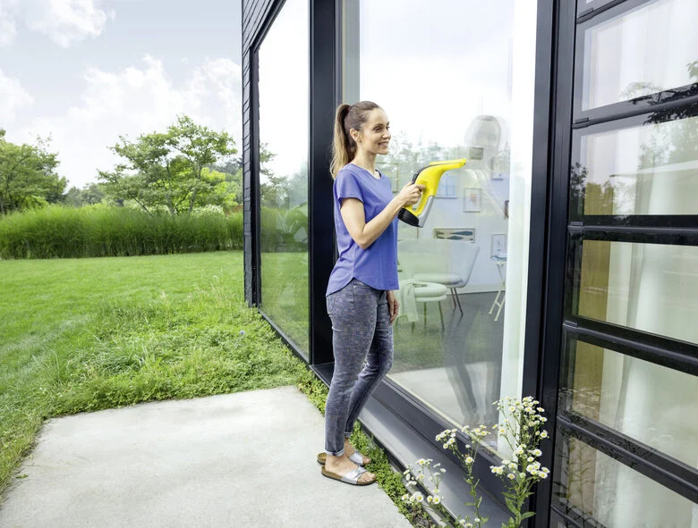 Kärcher 1.633-510.0 pulitore di finestra elettrico 0,15 L Nero, Giallo