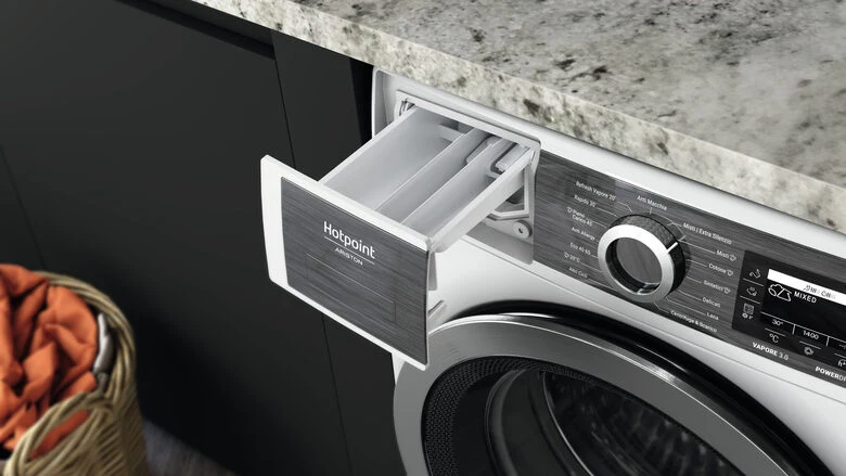 Hotpoint H7 99 GPOWER IT lavatrice Caricamento frontale 9 kg 1400 Giri/min Bianco