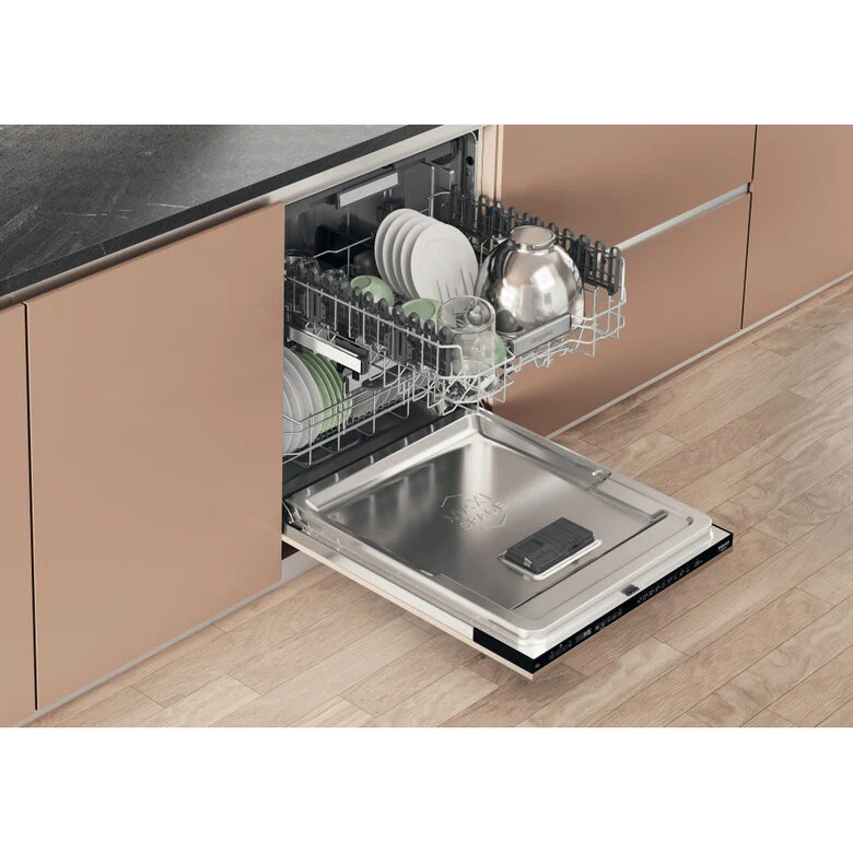 Hotpoint H7I HP40 L Lavastoviglie a Incasso Scomparsa Totale 15 coperti C
