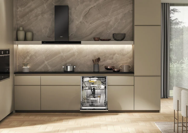 Whirlpool W8I HP42 L Lavastoviglie a Incasso Scomparsa Totale 14 coperti C