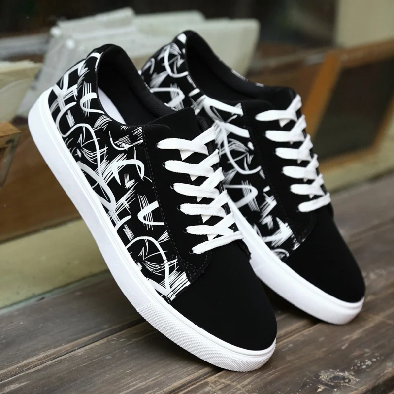 Abstract-Print Low-Top Sneakers