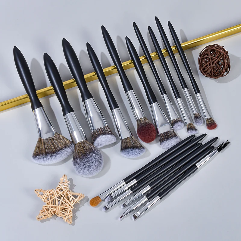 16 Piece Black Makeup Brush Set