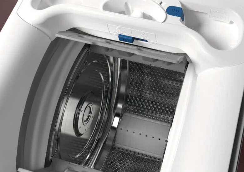 Electrolux EW7T363S lavatrice Caricamento dall'alto 6 kg 1251 Giri/min B Bianco
