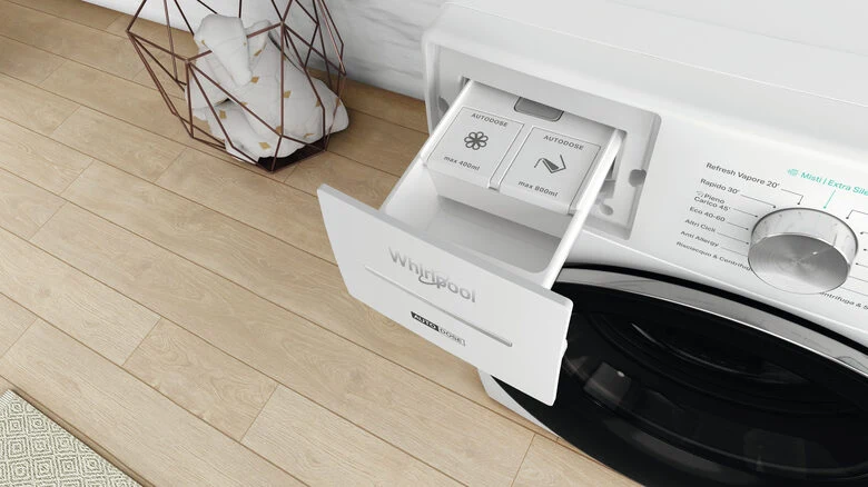 Whirlpool W8W846WR IT lavatrice Caricamento frontale 8 kg 1400 Giri/min A Bianco
